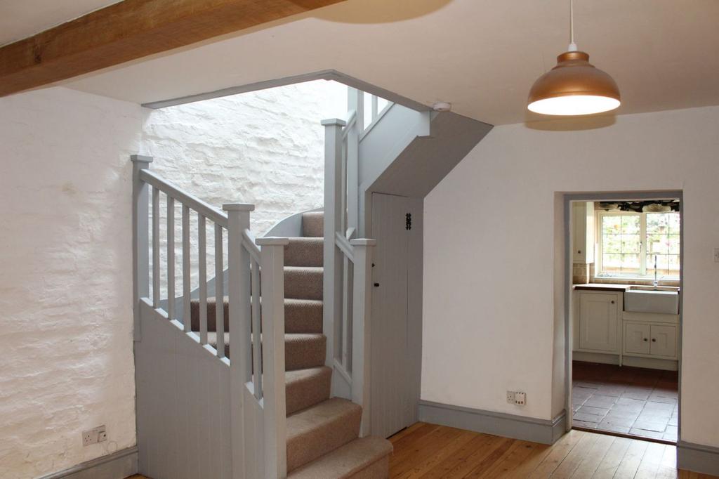 Hallway/dining room