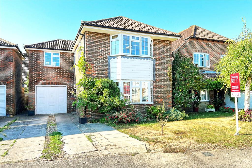 Greenwood Drive, The Dell, Angmering... 4 bed detached house £490,000