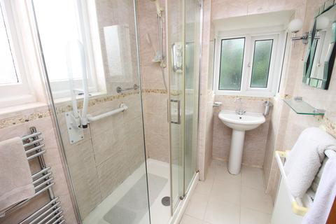10 Willowhayne Gardens, Worcester Park, KT4 8TH