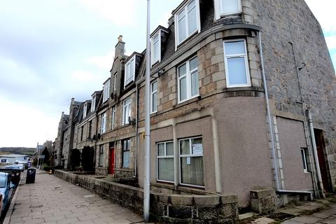 3 bedroom flat to rent, Holburn Street, Aberdeen AB10