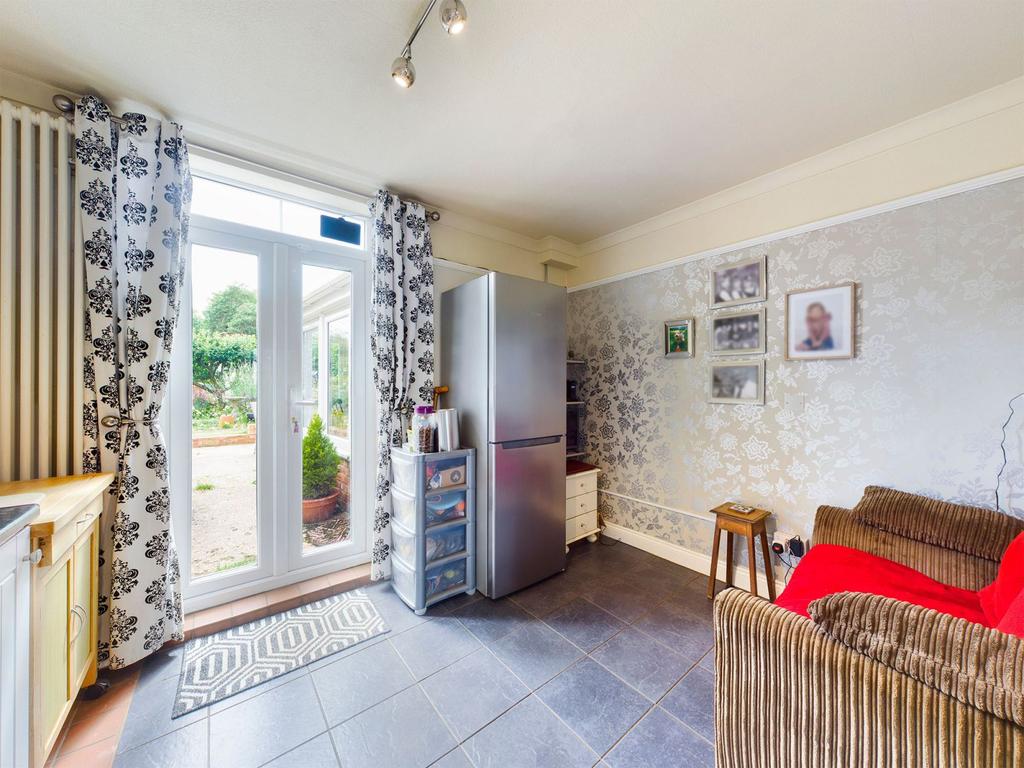 Utility room / snug