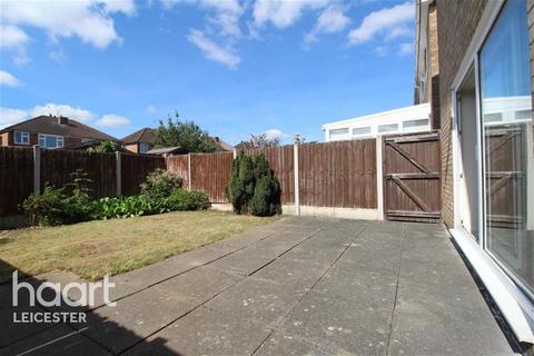 3 bedroom end of terrace house to rent - Winders Way