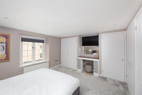 18 Wellington Terrace, Bristol, BS8 4LE