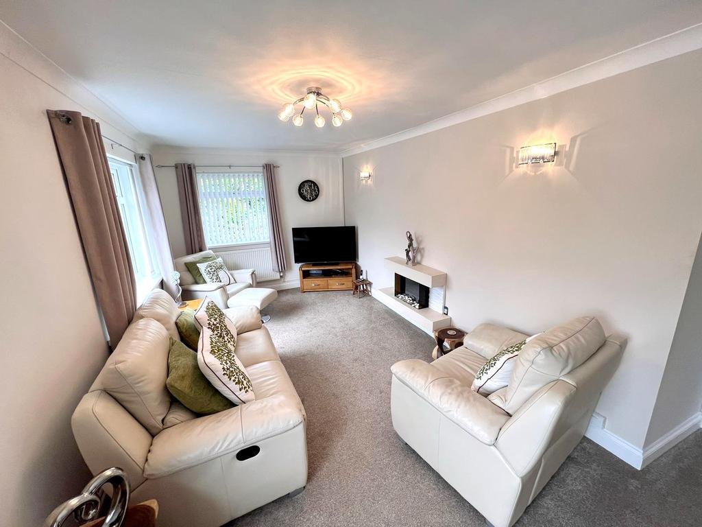 Morfa Glas, Glynneath, Neath, Neath... 2 bed detached bungalow £249,995