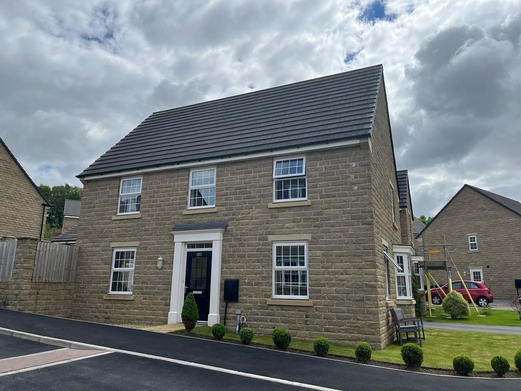 Castle Stead Drive, Cullingworth BD13 4 bed detached house for sale £385,000