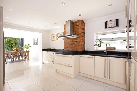 154 Eastcote Road, Ruislip, HA4 8DX