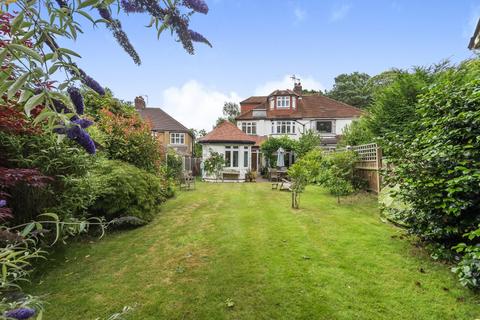 10 Rowan Walk, Bromley, BR2 8QN