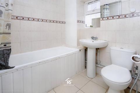5b Pears Road, Hounslow, TW3 1SZ