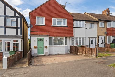 144 Buckland Way, Worcester Park, KT4 8NP