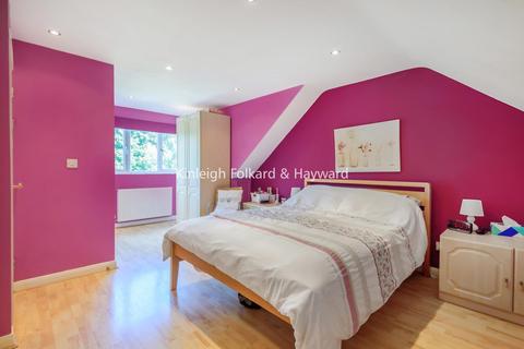 85 Oakdene Avenue, Chislehurst, BR7 6DZ