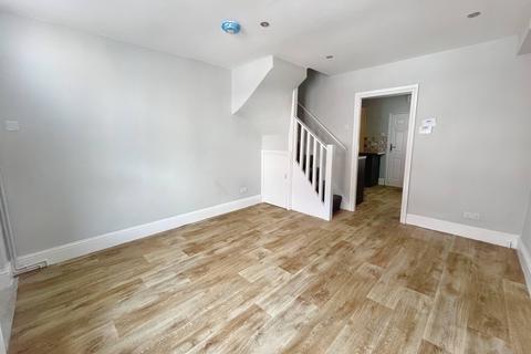 3 bedroom terraced house to rent - Toyne Street, Sheffield S10