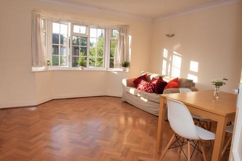 1 bedroom flat to rent, Sutton Court, Ealing
