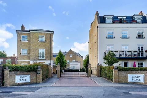 1 Lendy Place, Sunbury-on-thames, TW16 6BB