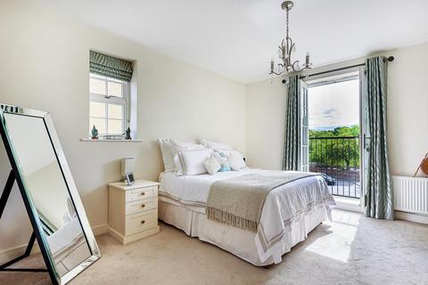1 Lendy Place, Sunbury-on-thames, TW16 6BB