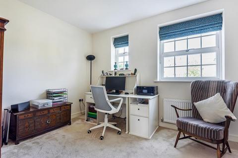 1 Lendy Place, Sunbury-on-thames, TW16 6BB