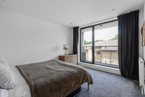 2 bedroom flat for sale - Fallsbrook Road, Furzedown
