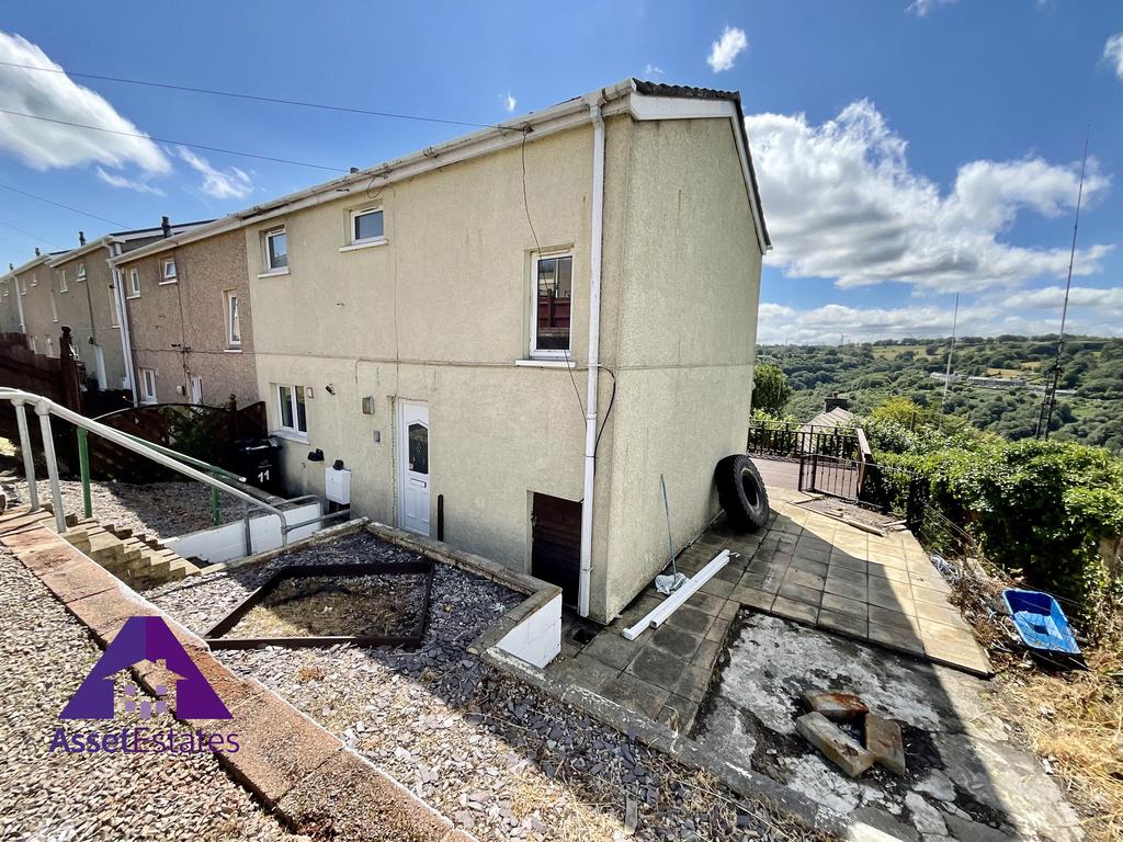 Penrhiw, Brynithel, Abertillery, NP13... 2 bed terraced house £90,000