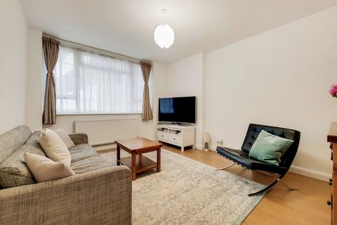 2 bedroom flat to rent, Norman Court, Lordship Lane, London, SE22