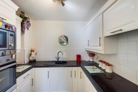 undefined, Pitson Close, Addlestone, Surrey, KT15