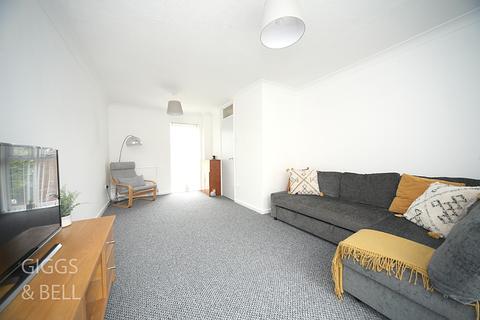 87 Butterworth Path, Luton, LU2 0TR