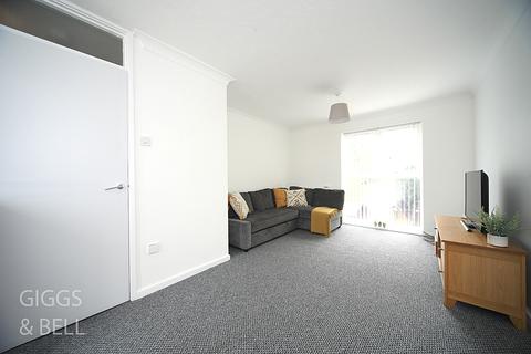 87 Butterworth Path, Luton, LU2 0TR