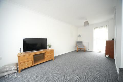 87 Butterworth Path, Luton, LU2 0TR