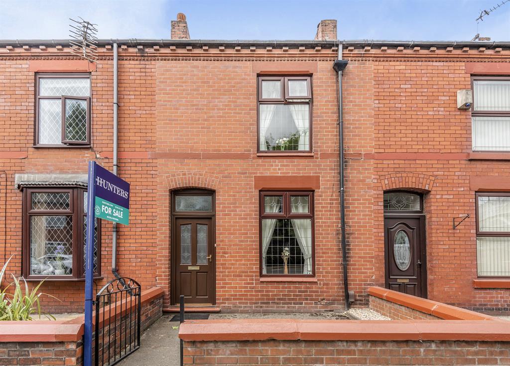 Tyldesley Road, Atherton, Manchester, M46 9AL 2 bed terraced house £160,000