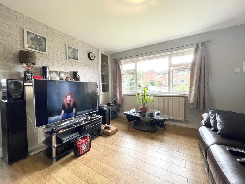 Lydgate Drive, New Mill, Holmfirth... 1 bed apartment £525 pcm (£121 pw)