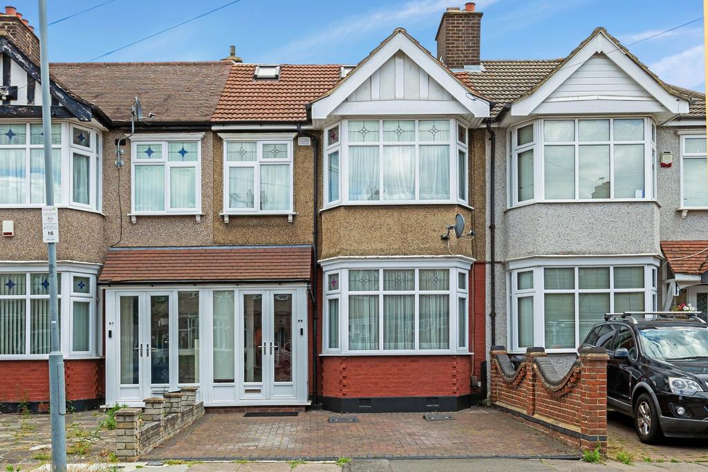 Primrose Avenue, Chadwell Heath, RM6 4 bed terraced house for sale £