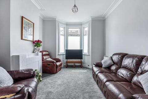 60 Graveney Road, London, SW17 0EH