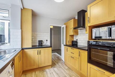 60 Graveney Road, London, SW17 0EH