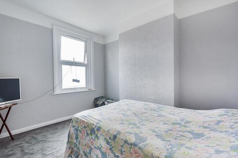 60 Graveney Road, London, SW17 0EH