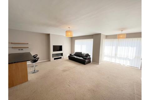 2 bedroom flat to rent - First Avenue, Westcliff-on-Sea
