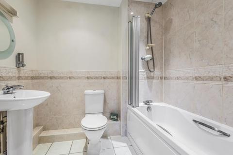 19, The Huntley Carmelite Drive, Reading, RG30 2SB