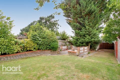 52 Masefield Avenue, Borehamwood, WD6 2HQ