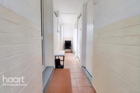 9 Broad Close, Peterborough, PE1 5LU