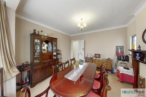 3 bedroom house for sale, Watford Way, Hendon NW4