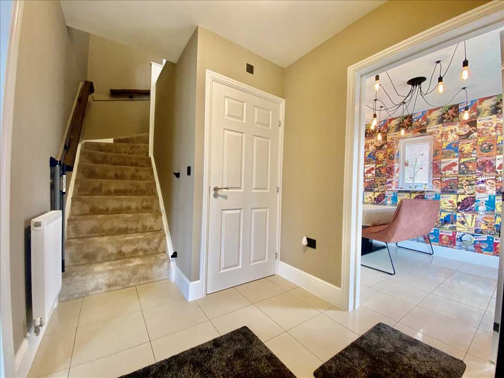 Windmill Drive, Filey 4 bed house £340,000