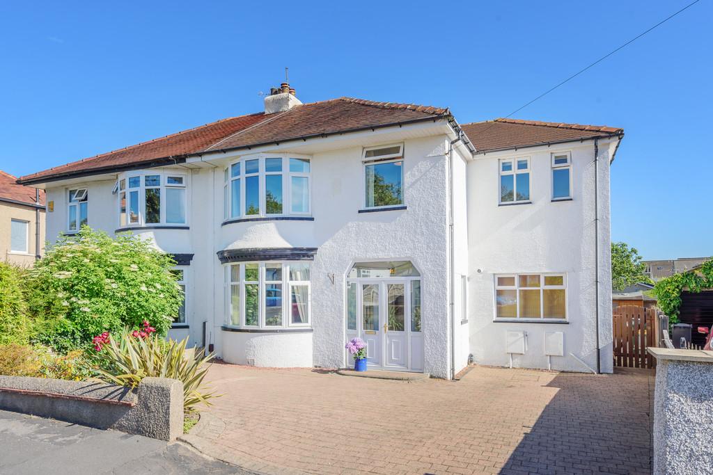 13 Sunningdale Avenue, Hest Bank, Lancaster, Lancashire, LA2 6DD 4 bed