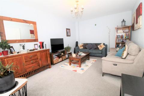 6 Abbott Close, Ottery St Mary, EX11 1FH