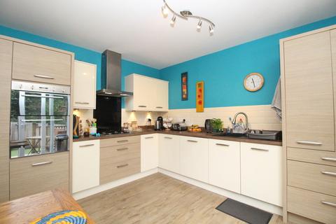 6 Abbott Close, Ottery St Mary, EX11 1FH