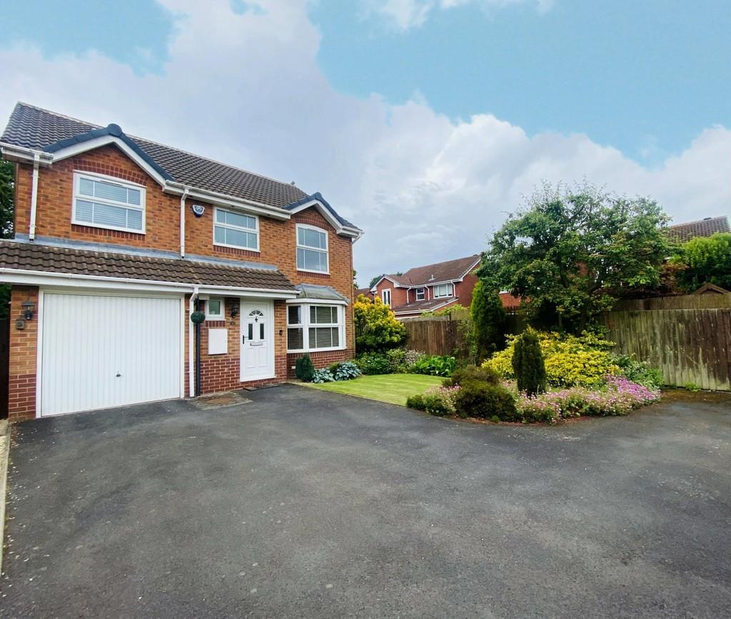 Cranford Grove, Hillfield 4 bed detached house £585,000