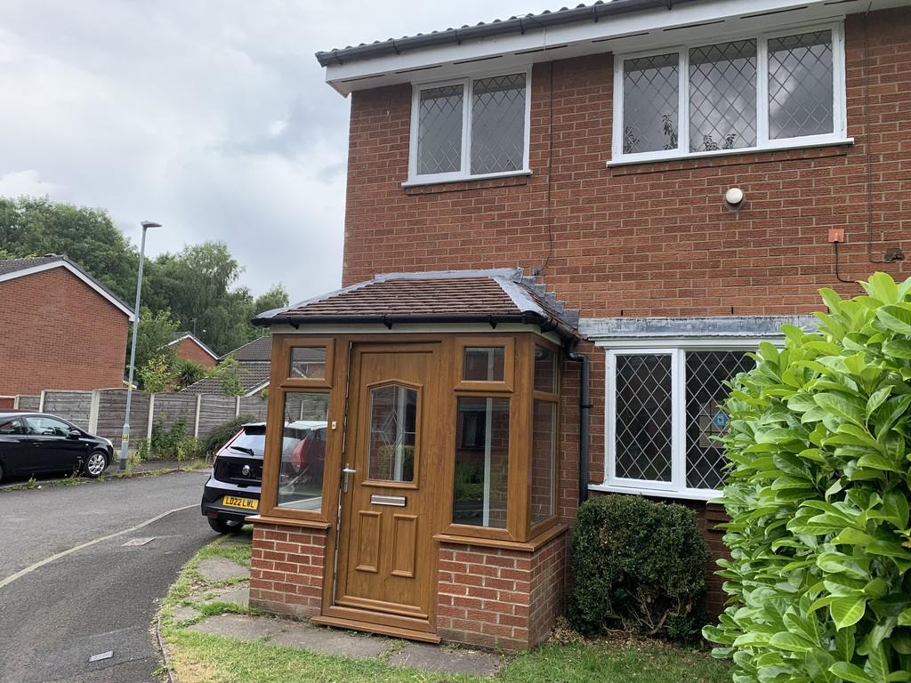 Bolesworth Close, Chorlton 3 bed mews £1,295 pcm (£299 pw)