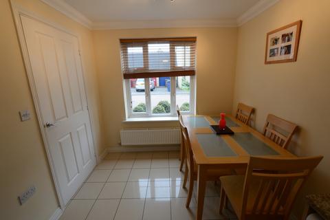 3 bedroom semi-detached house to rent - Todd Way, Bury St. Edmunds