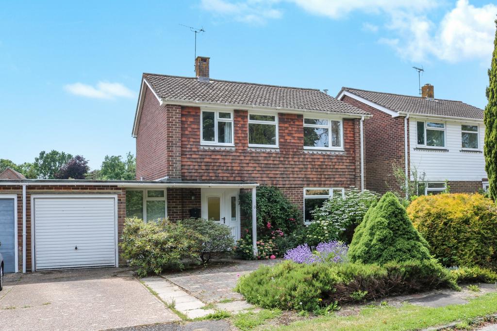 Stanbridge Way, Ardingly, RH17 4 bed house for sale £575,000
