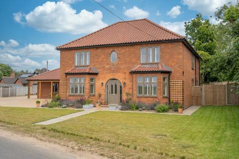 5 bedroom detached house for sale, Wicklewood