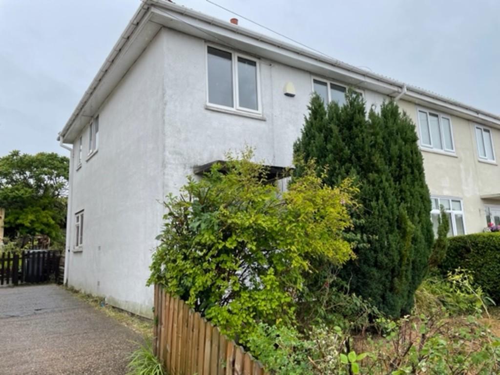 Caernarvon Crescent, Boltonupondearne 3 bed semidetached house £95,000