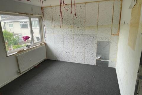 27 Caernarvon Crescent, Bolton Upon Dearne, Rotherham, S63 8DW