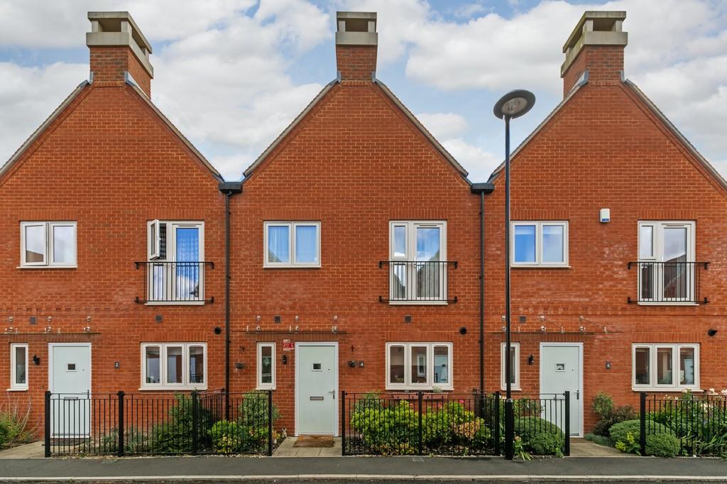 Lansdell Road, Winchester, SO22 3 bed terraced house for sale £550,000