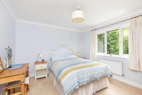 17 Monarch Way, Winchester, SO22 5QU
